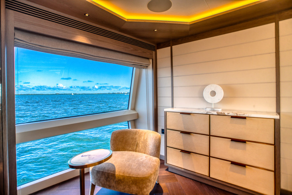 25 88 Sirena Saint Miami Yacht Rental.jpg.jpg