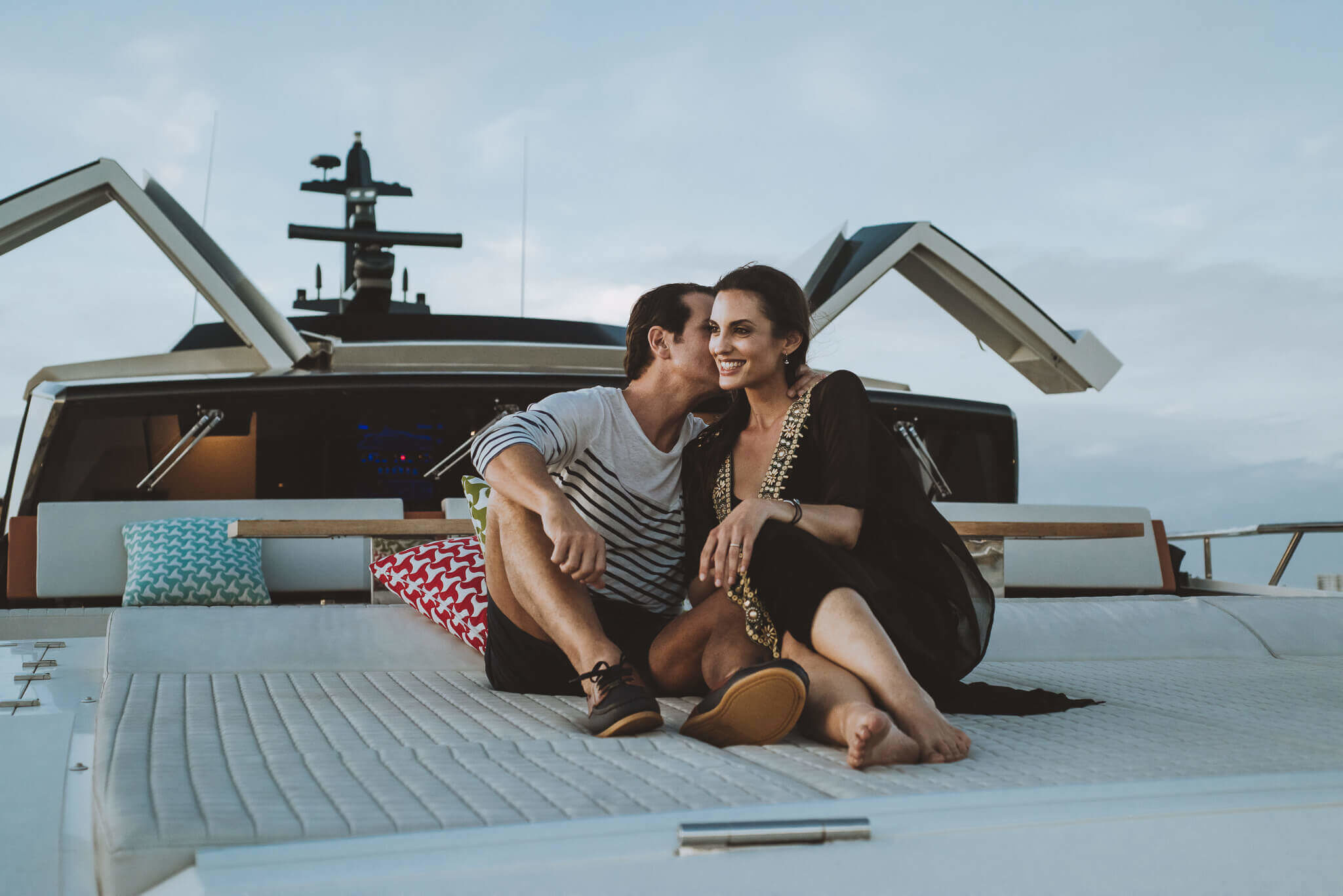 organize Anniversary Parties on luxurious yacht